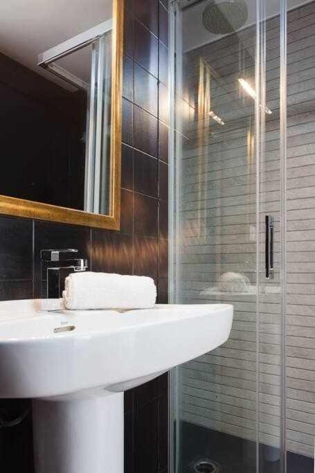 Apartamento Para 4 Con Terraza En El Centro Gérone Extérieur photo