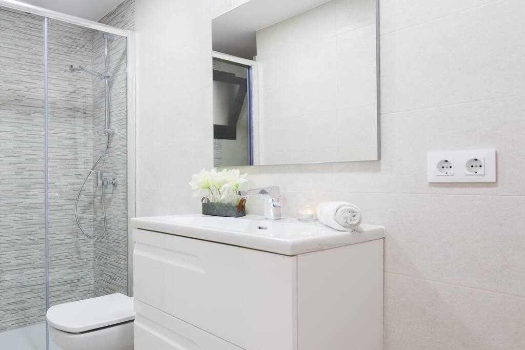 Apartamento Para 4 Con Terraza En El Centro Gérone Extérieur photo